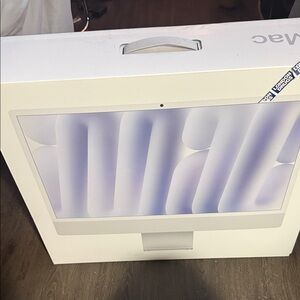 Apple iMac in Sleek Silver